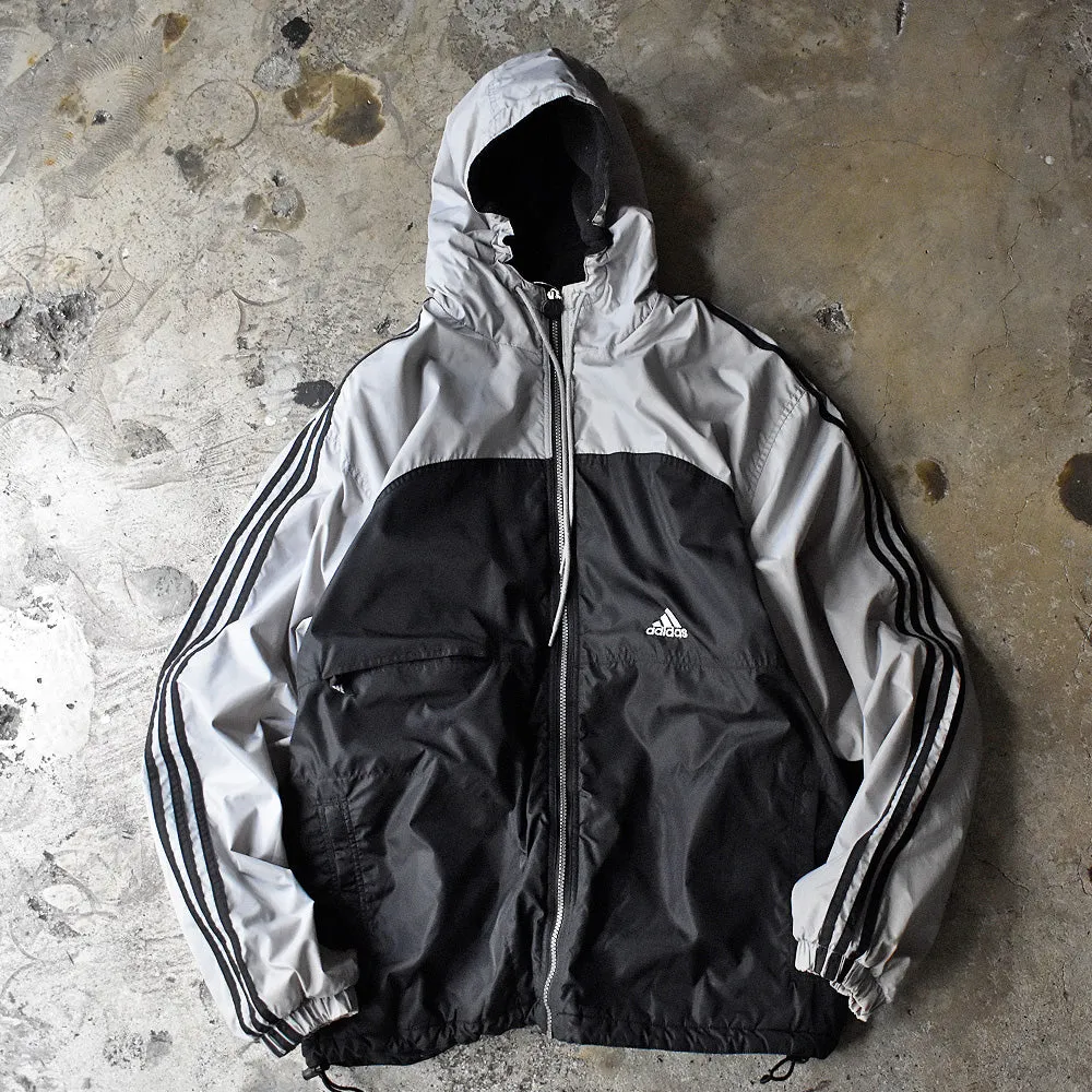 90's adidas シルバー×ブラック！ フード付きナイロンジャケット 231115