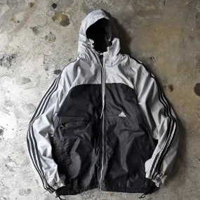 90's adidas シルバー×ブラック！ フード付きナイロンジャケット 231115