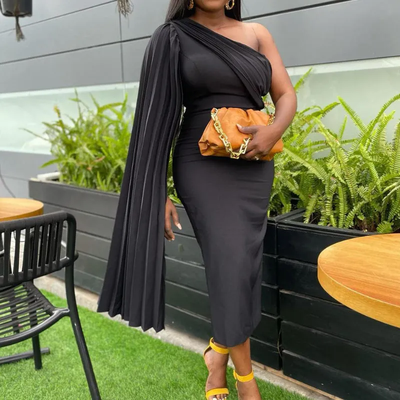 Chic Monochrome Off Shoulder Bodycon Dress