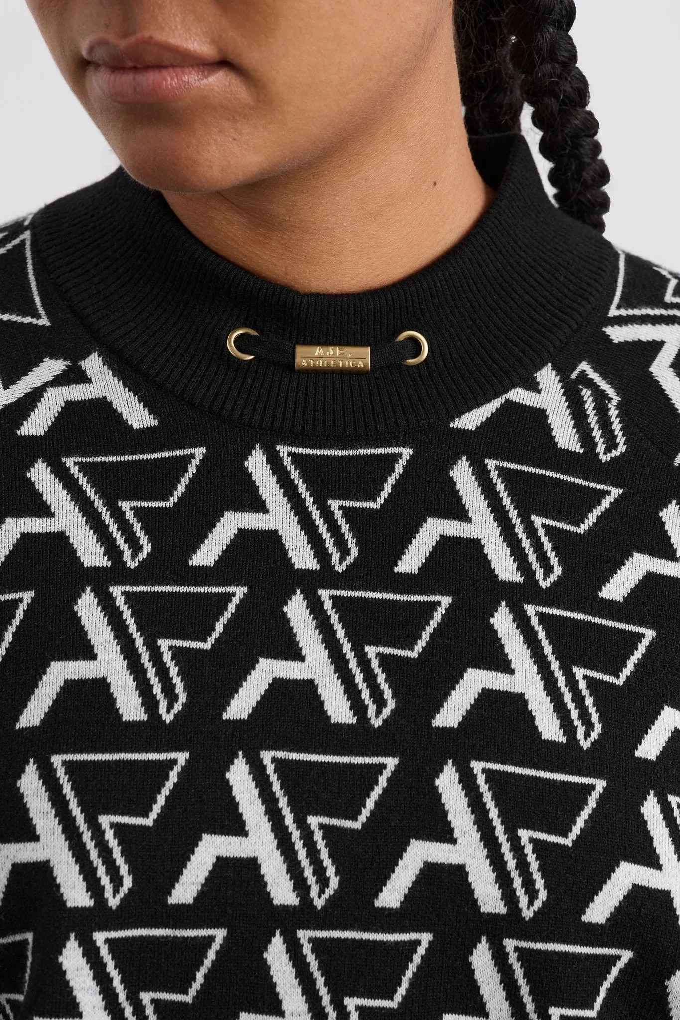 Cropped Monogram Sweater 408