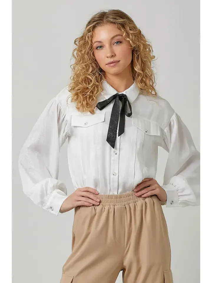 Detachable Tip Neck Pleated Blouse