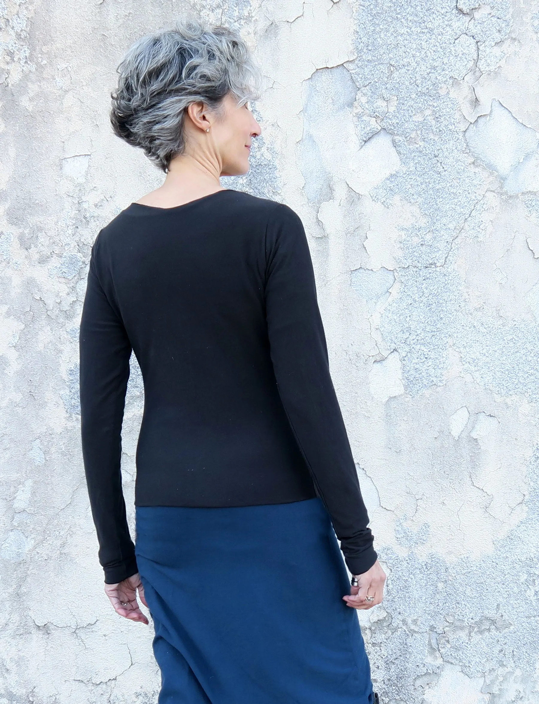 Jewel Simplicity Cropped Shirt