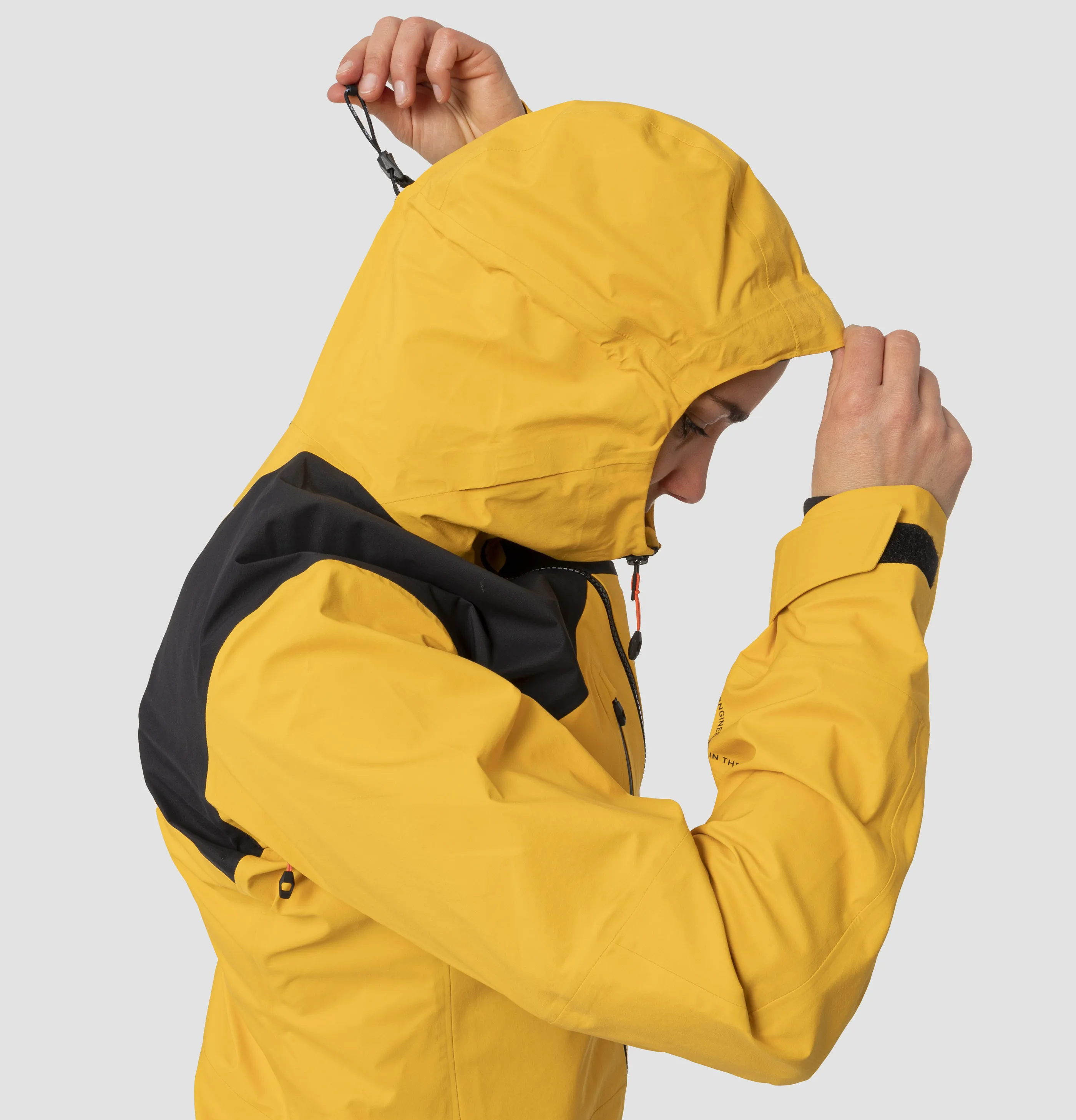 Salewa Women&#x27;s Ortles 3L Powertex Jacket Yellow Gold | Buy Salewa Women&#x27;s Ortles 3L Powertex Jacket Yellow Gold here | Outnorth