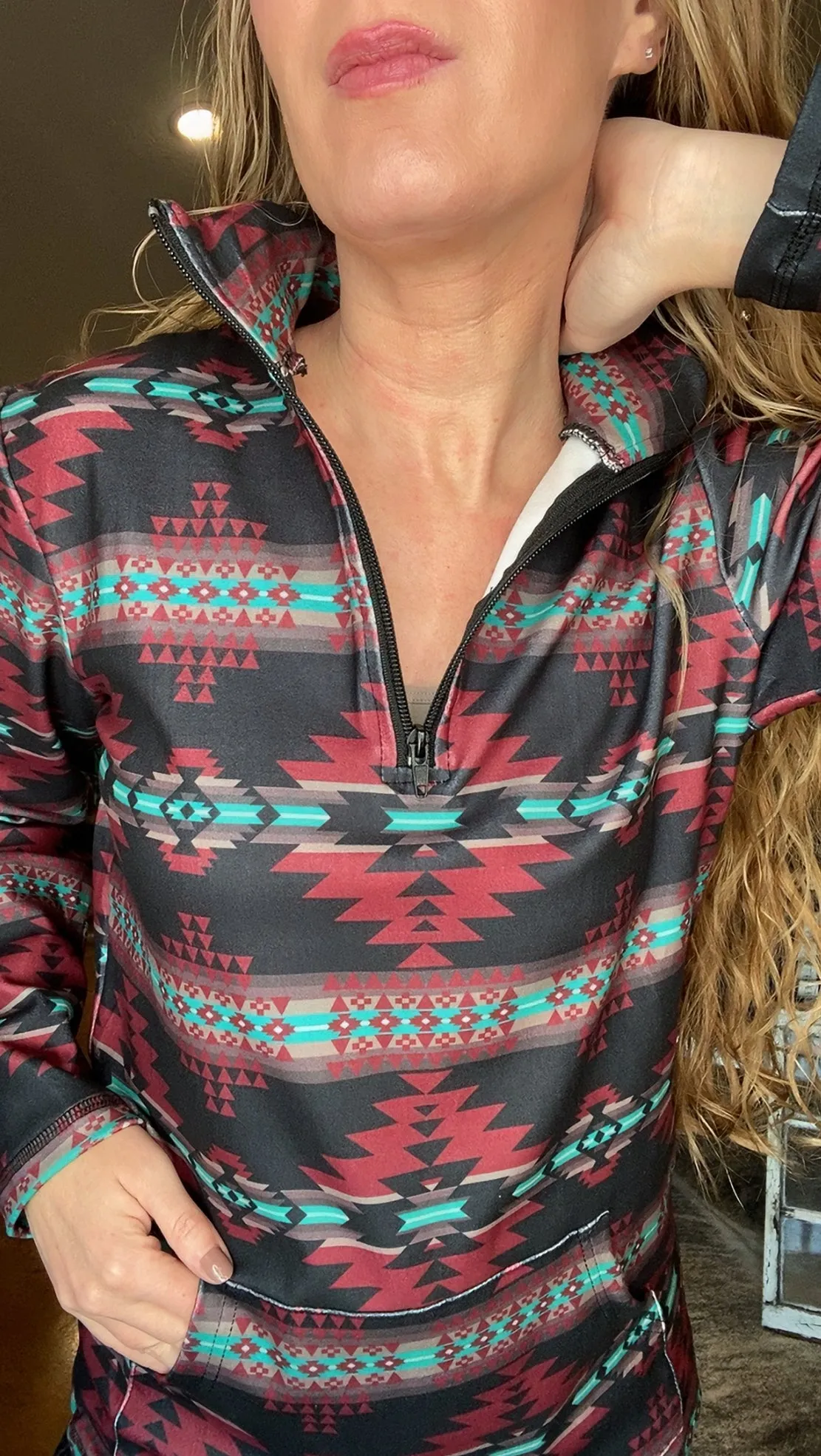 THE CRIMSON VALLEY PULLOVER